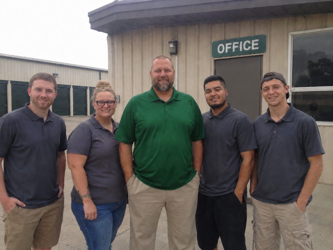 Pest control professionals in Port Saint Lucie, FL
